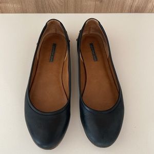 Calvin Klein Jeans leather ballet flats sz 7 in black